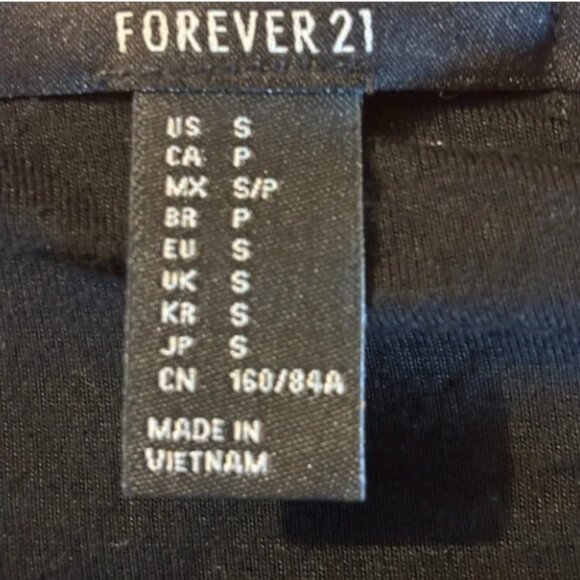 Forever 21 Women's Black with Pink Floral Fitted Crop Blouse Size Small - Picture 4 of 4